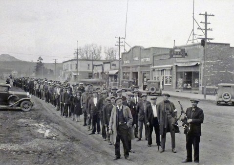 Unemployed 1930s Men